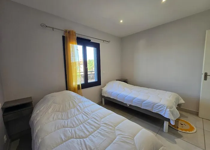 T3 Avec Box, Place De Parking Et Grande Terrasse!